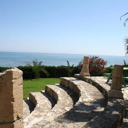 Topset Hotell Agios Georgios (Kyrenia)