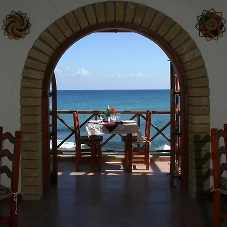 Topset 3* Agios Georgios (Kyrenia)