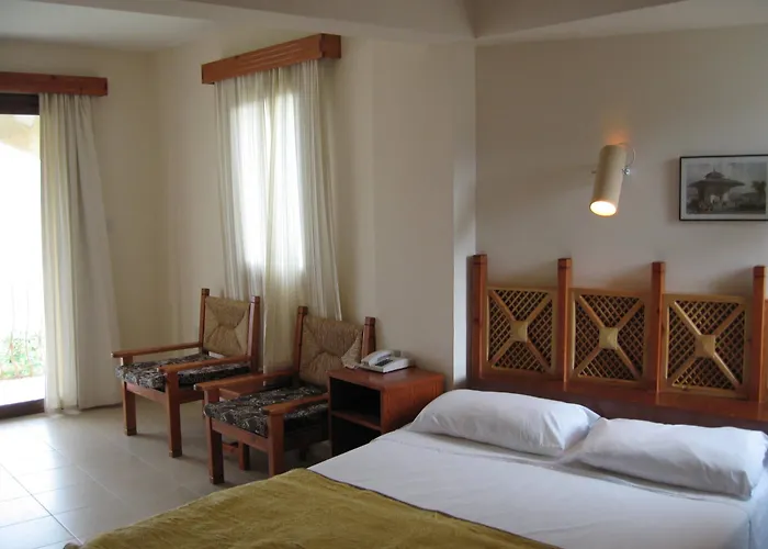 Topset 3* Agios Georgios (Kyrenia)